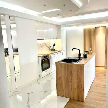 Sea Breeze Apartment Βάρνα Εξωτερικό φωτογραφία