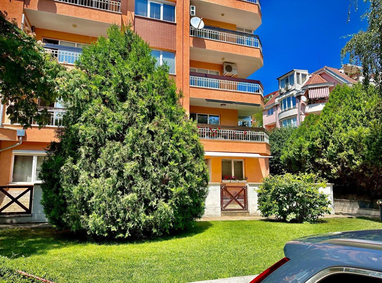 Sea Breeze Apartment Βάρνα Εξωτερικό φωτογραφία
