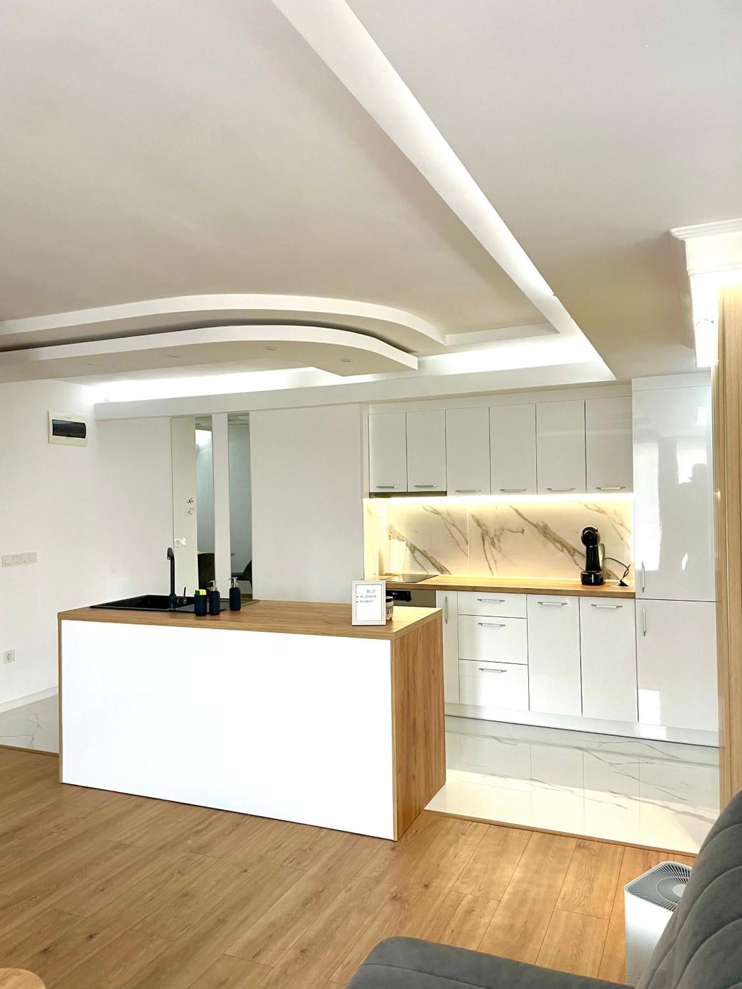 Sea Breeze Apartment Βάρνα Εξωτερικό φωτογραφία