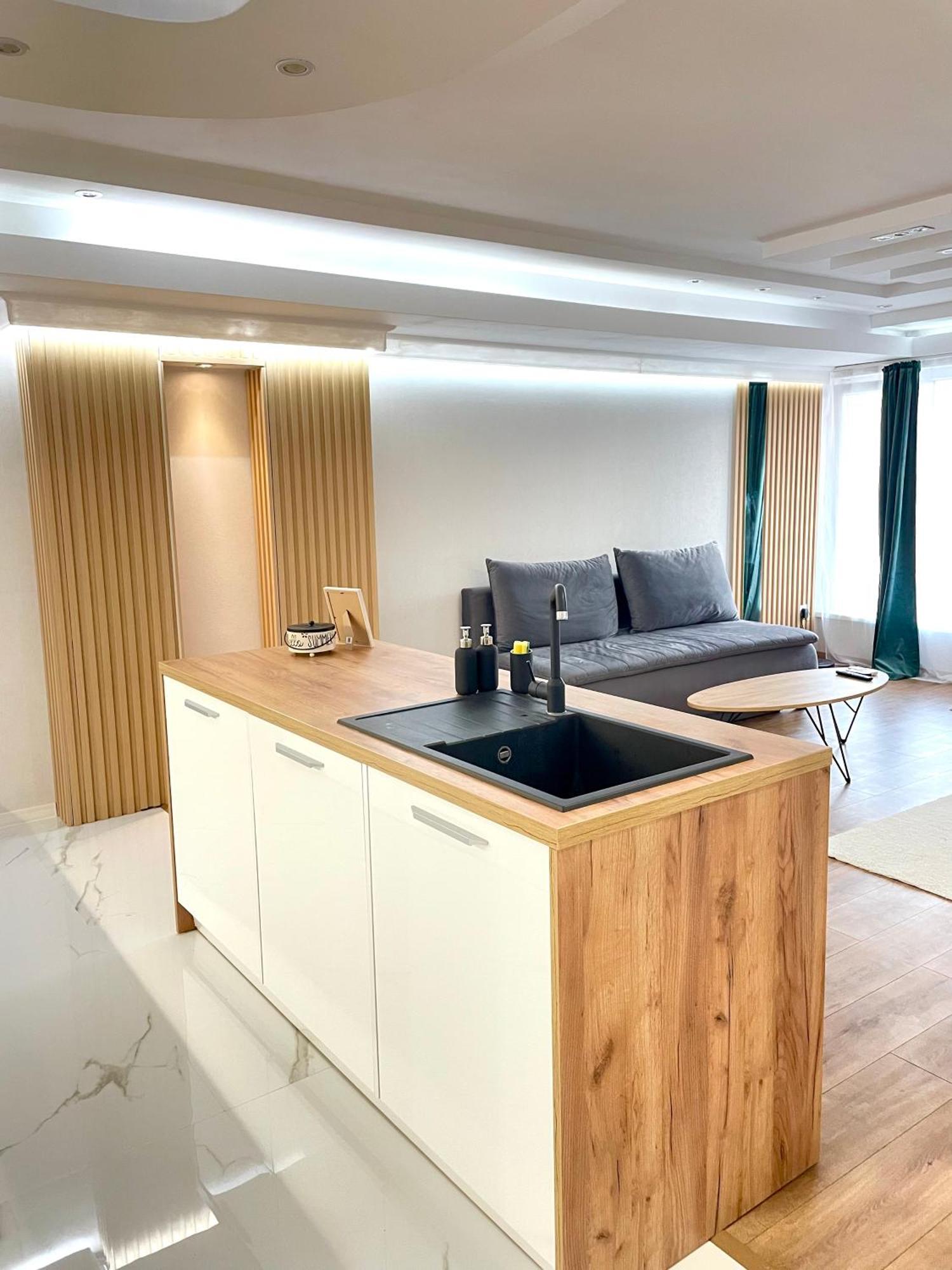 Sea Breeze Apartment Βάρνα Εξωτερικό φωτογραφία